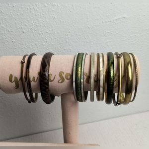 Multi Gold Tone Bangle Bracelet Women's Lot Of 10